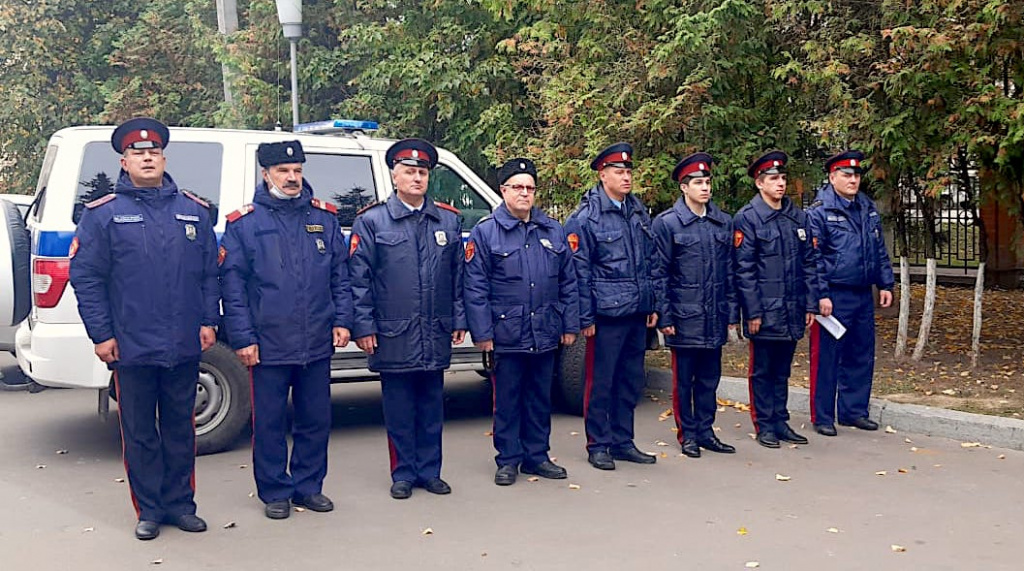С участием в делах страны