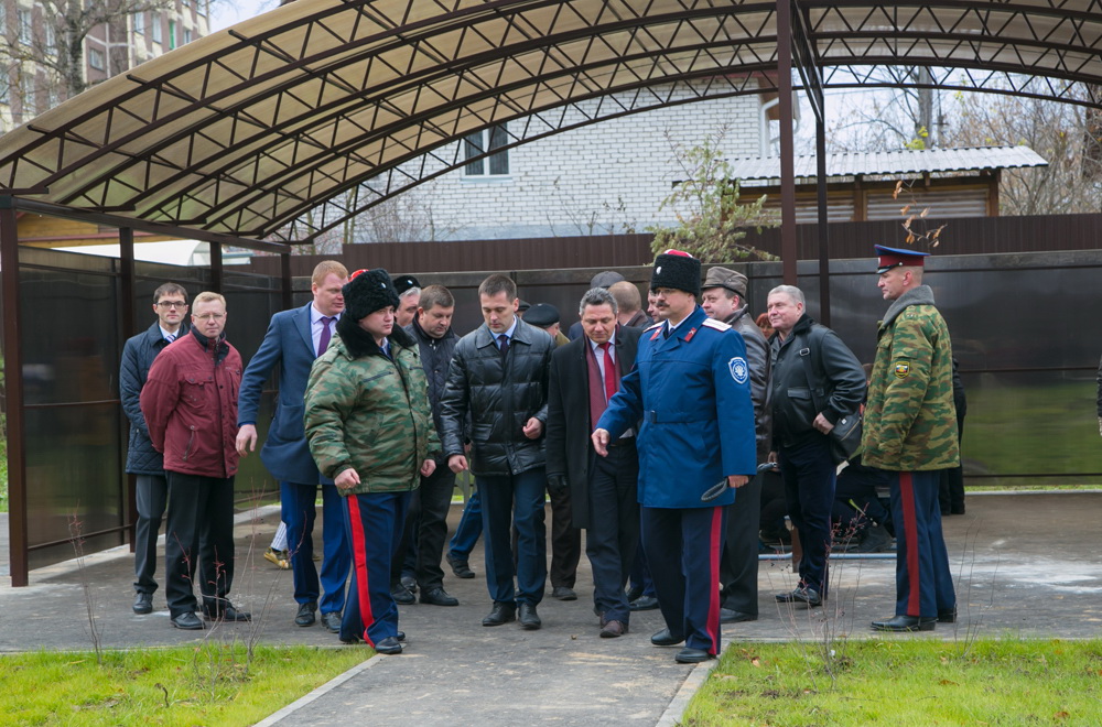 Казаки ВКО ЦКВ обеспечивали порядок на открытии парка