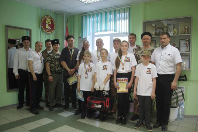 Турнир по спортивному метанию ножа