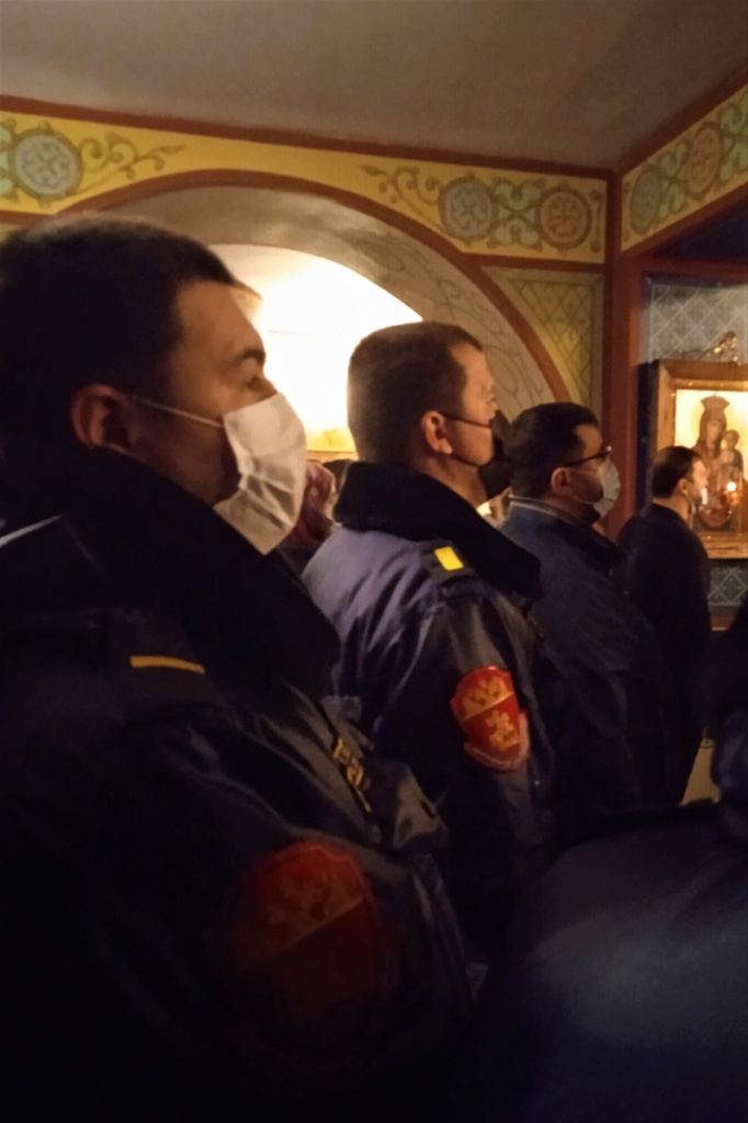 Порядок и безопасность обеспечили казаки