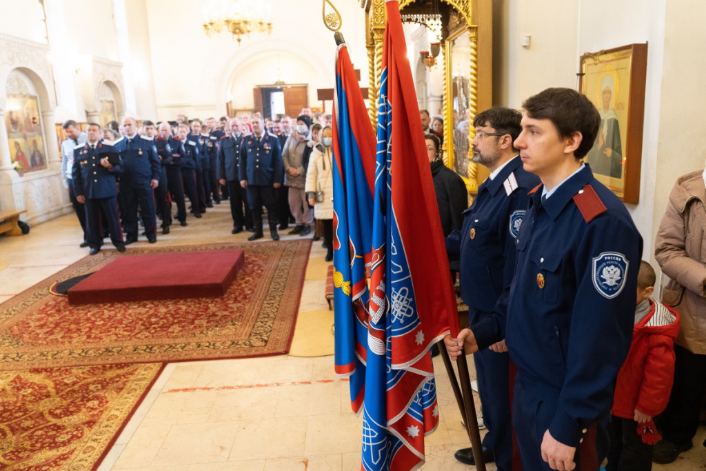 Председатель Синодального комитета по взаимодействию с казачеством возглавил Божественную литургию в казачьем храме г. Москвы и принял присягу московских казаков