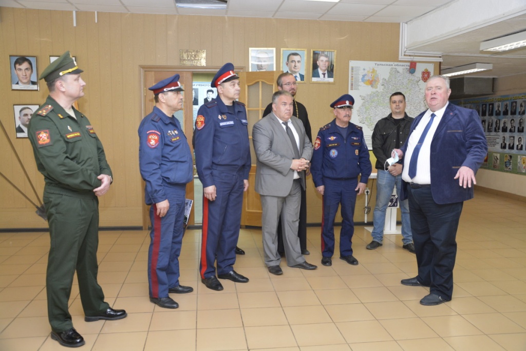 Сегодня учеба, завтра служба по контракту