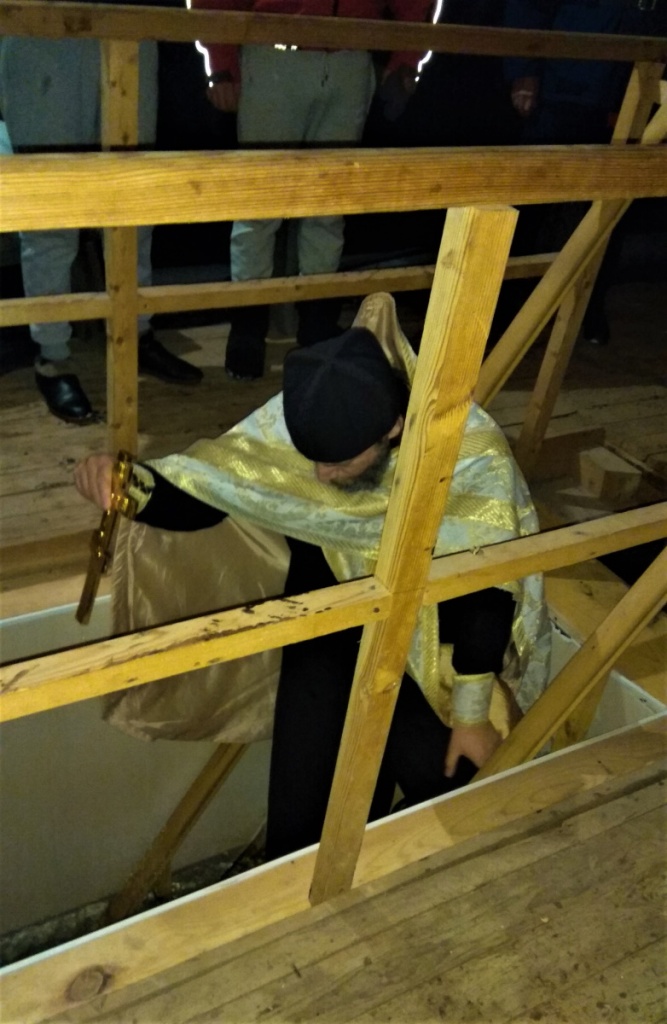 Казачий патруль нес дежурство у купели