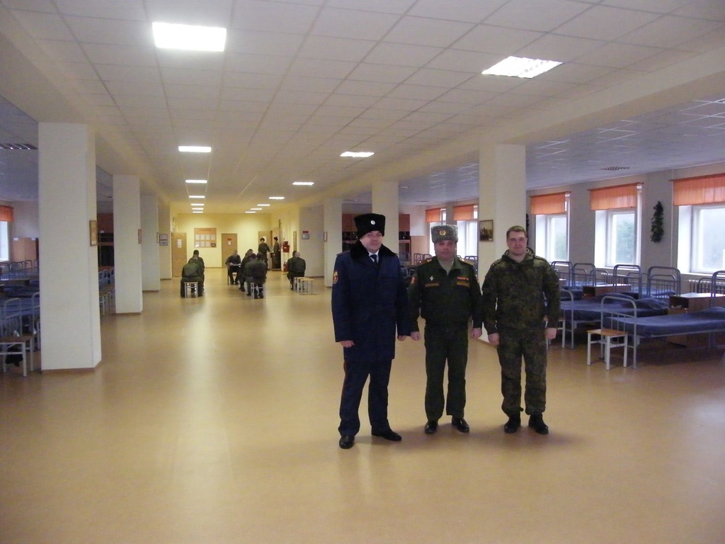 Чтоб хоть кого-то имя воскресить и в путь последний с честью проводить