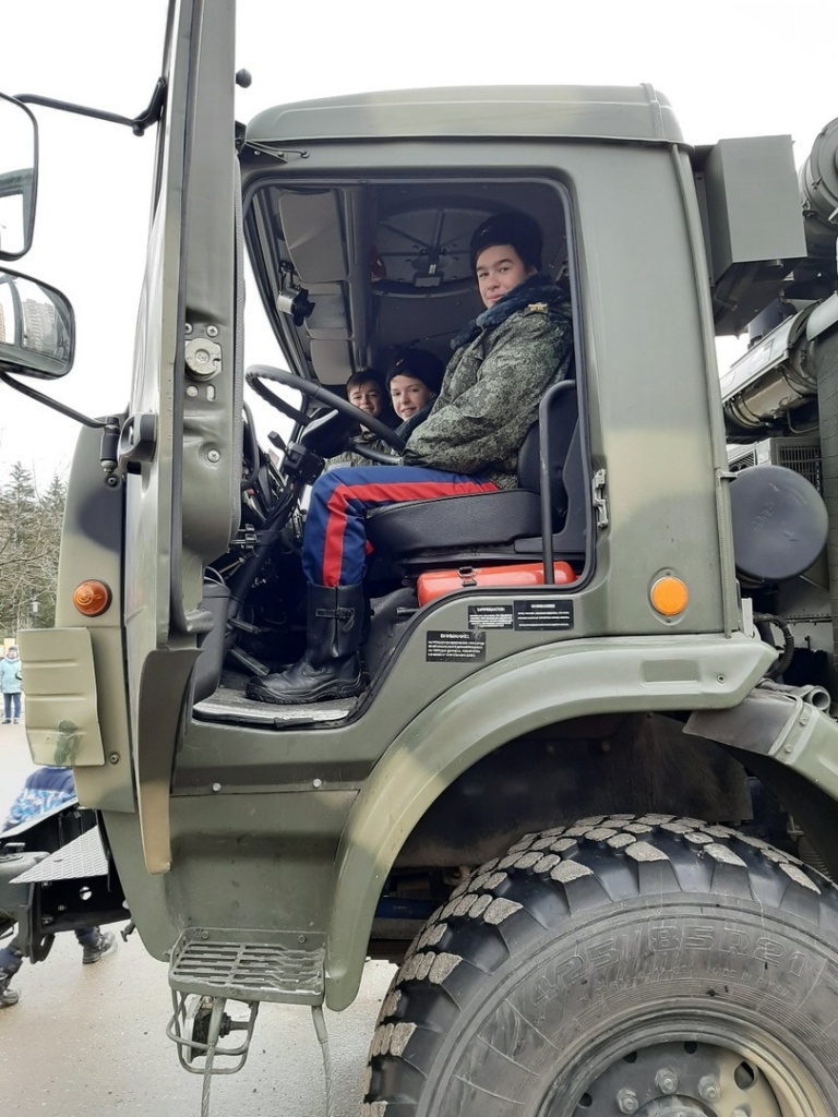 "Селятинский рубеж" посетили калужские кадеты