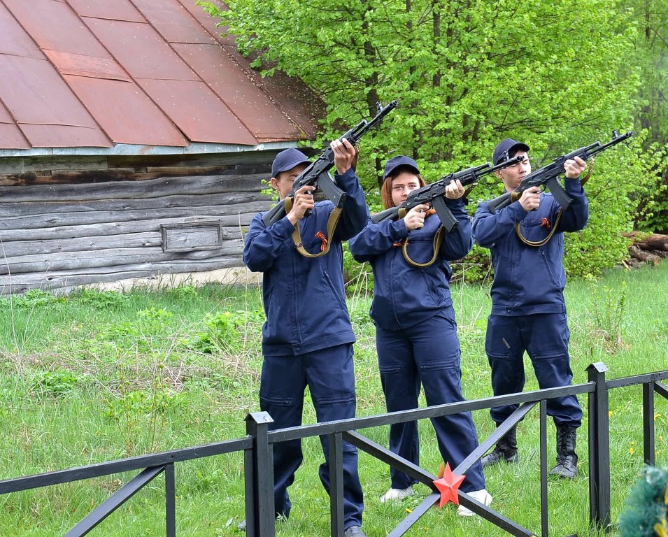 Вахта Памяти в Дубищенском