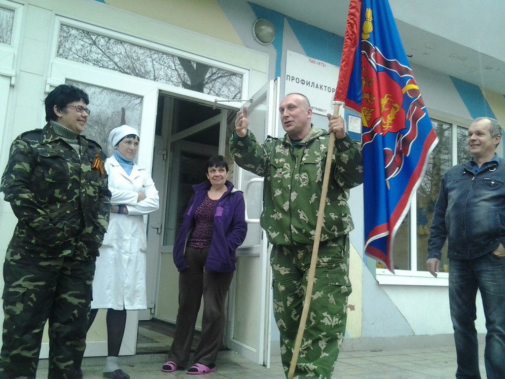 Репортаж «с колес»: казаки ВКО ЦКВ доставили гуманитарную помощь жителям Новороссии