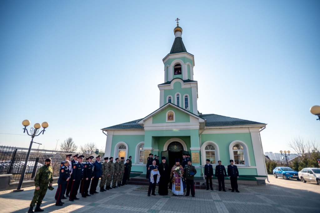 Митрополит Иоанн награжден высшей наградой Центрального казачьего войска