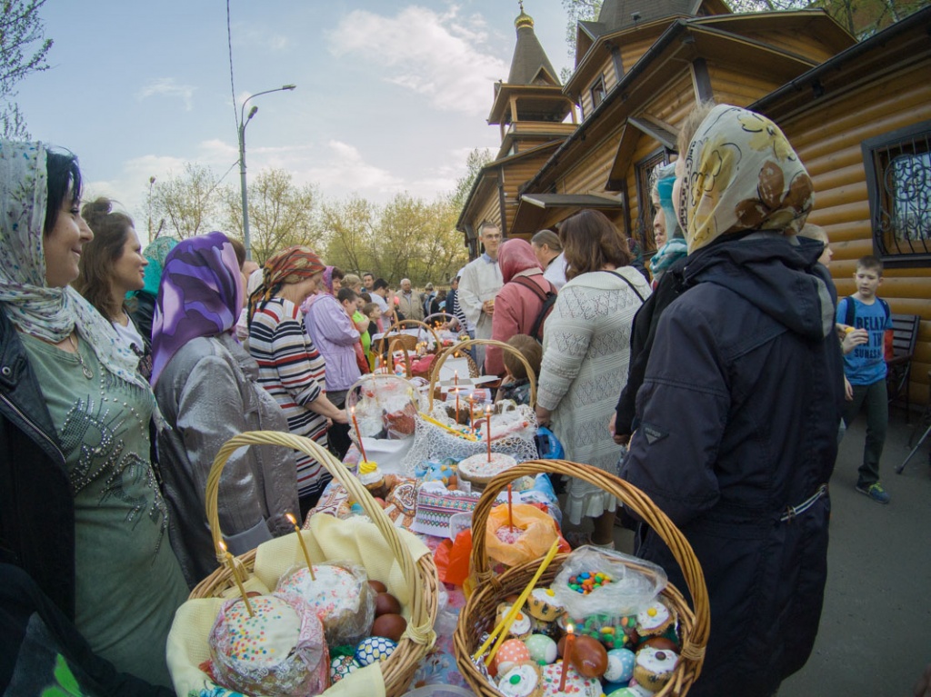 Празднование Воскресения Христова на приходе храма св. равноап. кн. Владимира при Московском президентском кадетском училище имени М.А. Шолохова