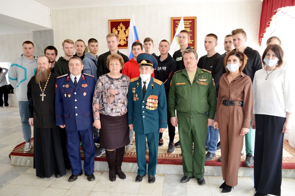 В Орловском техникуме агробизнеса и сервиса в г. Мценске прошел День призывника