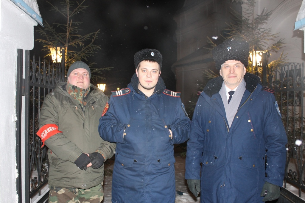 Кому-то праздник - а кому-то служба!