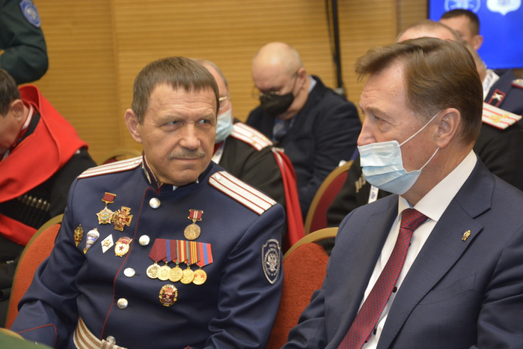 Консолидируясь вокруг государственных задач