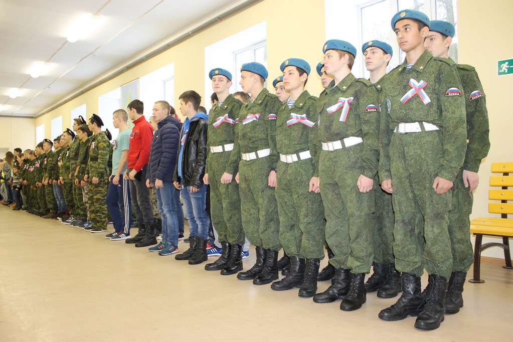 В дни школьных каникул в Тульской области работал военно-патриотический лагерь «Патриот»