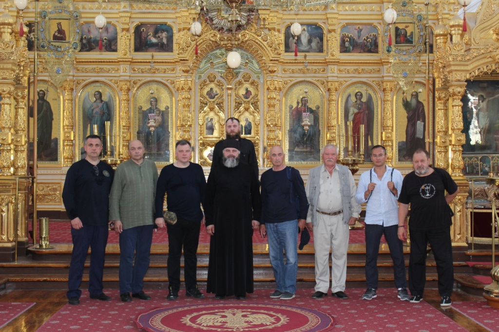 Паломничество атаманов и казаков Центрального казачьего войска на Святую гору Афон