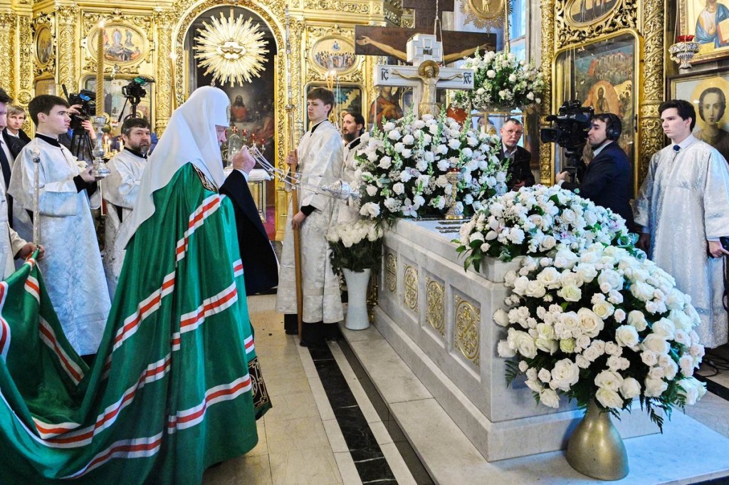 Настоятель храма св. равноап. кн. Владимира при МПКУ им. М.А. Шолохова, войсковой священник Центрального казачьего войска иерей Марк Кравченко сослужил Святейшему Патриарху Московскому и всея Руси Кириллу за панихидой по Святейшему Патриарху Алексию II