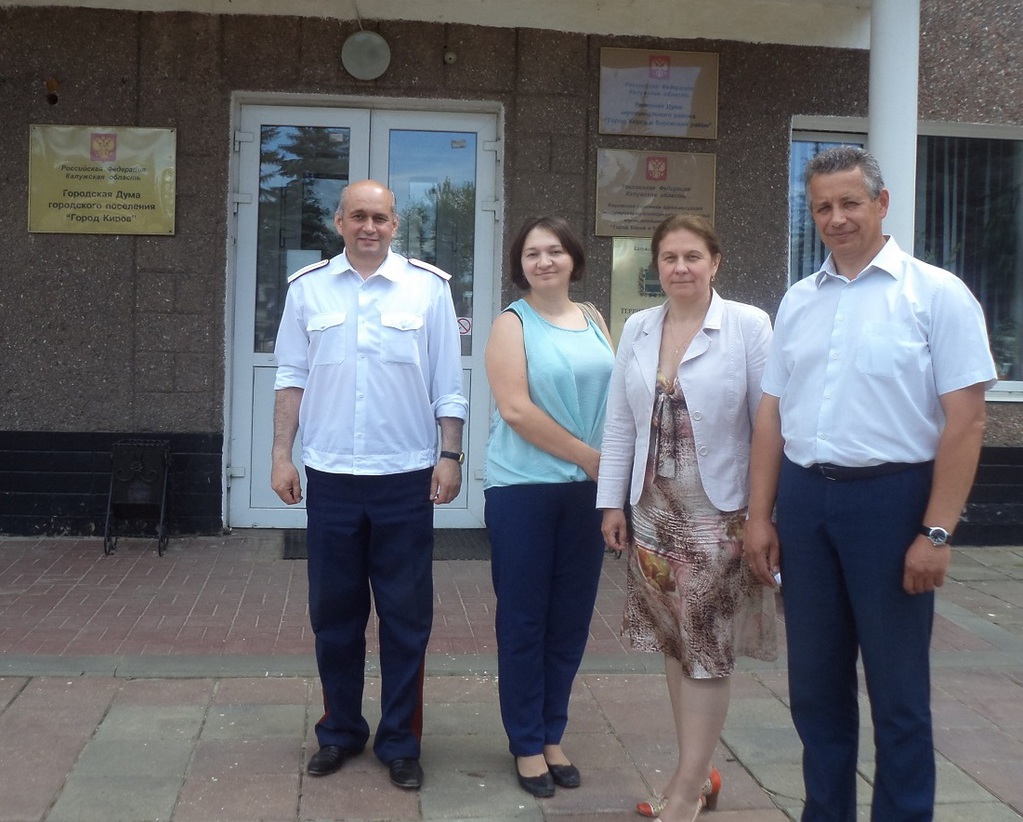 Калужские казаки продолжают обучать эффективному социальному управлению