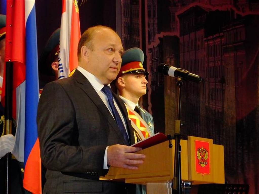 Войсковой священник ЦКВ, настоятель храма св. равноап. кн. Владимира при МПКУ им. М.А. Шолохова иерей Марк Кравченко принял участие торжествах по случаю 15-й годовщины со дня образования МПКУ имени М.А. Шолохова войск национальной гвардии РФ