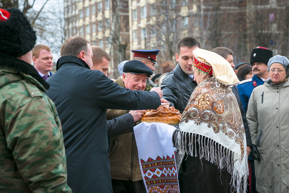 Казаки ВКО ЦКВ обеспечивали порядок на открытии парка