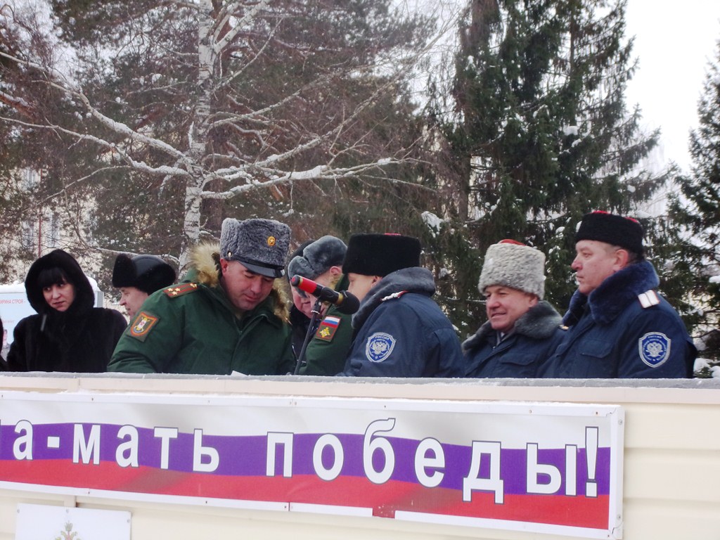 Казаки поздравили военных с годовщиной образования воинской части