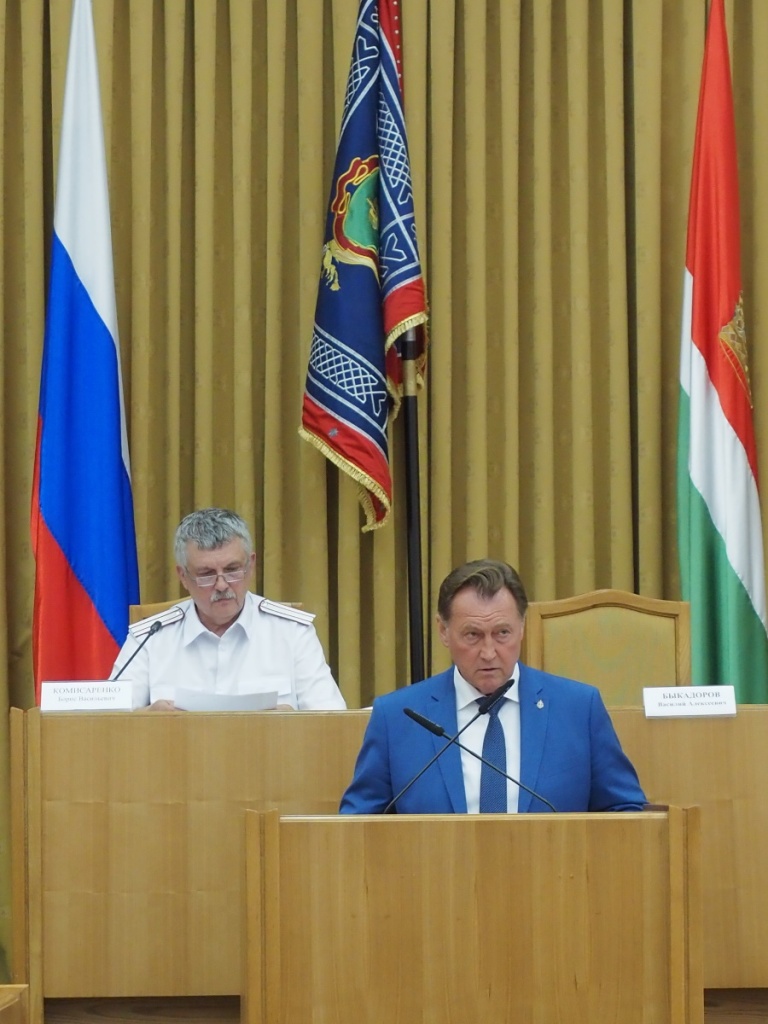 По традициям казачества