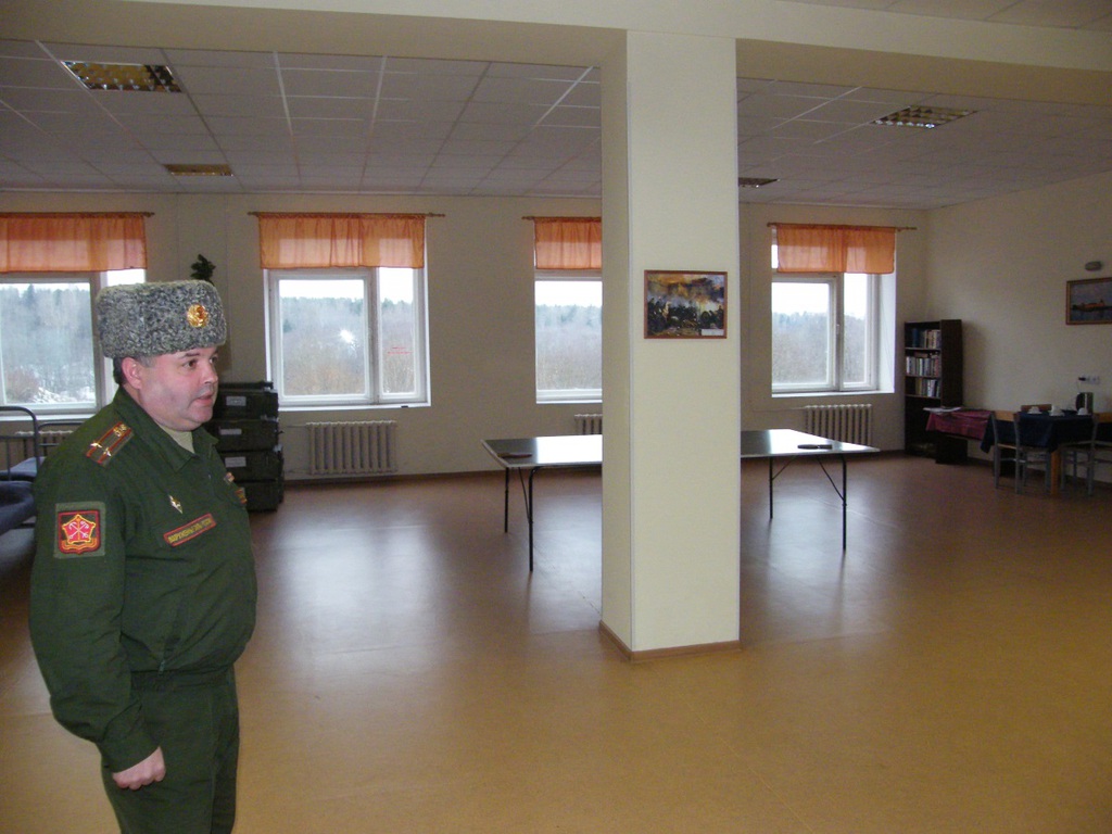 Чтоб хоть кого-то имя воскресить и в путь последний с честью проводить