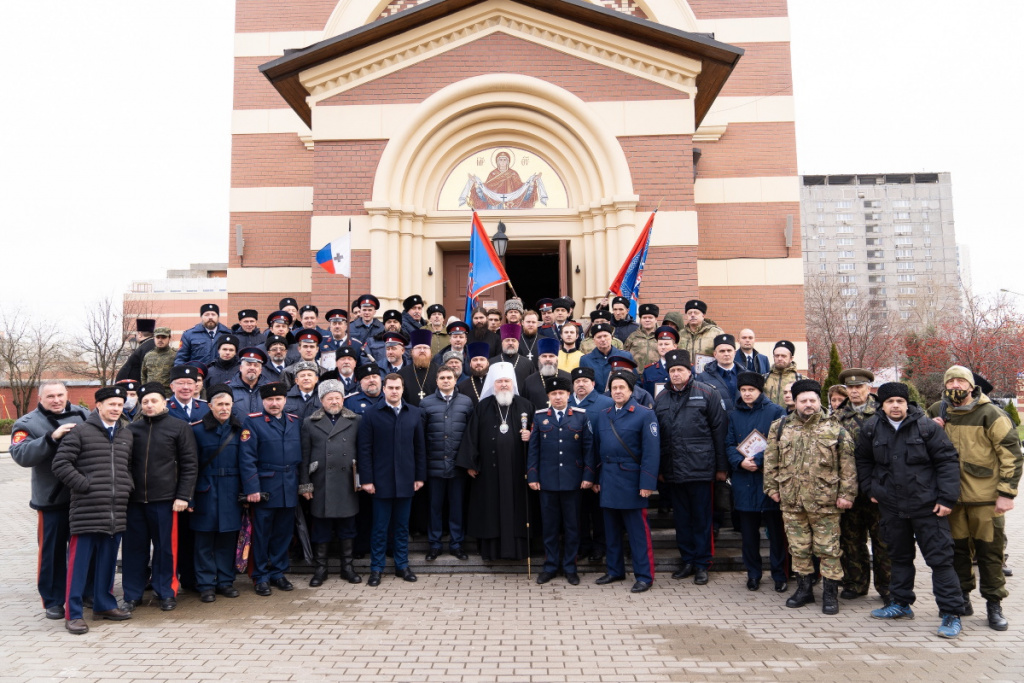 Председатель Синодального комитета по взаимодействию с казачеством возглавил Божественную литургию в казачьем храме г. Москвы и принял присягу московских казаков