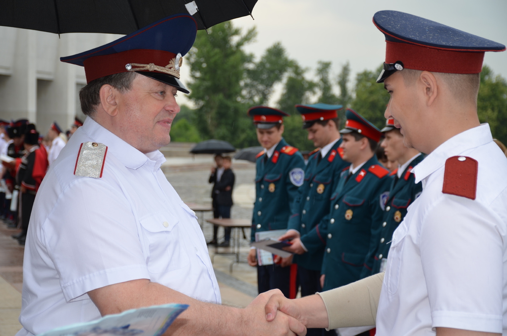 Первые выпускники получили дипломы Первого казачьего университета