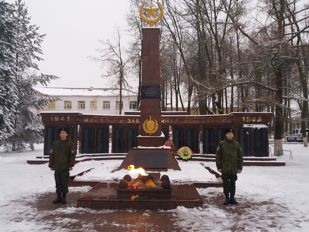 Казачата – доваторцы почтили память героя Казачата – доваторцы почтили память героя