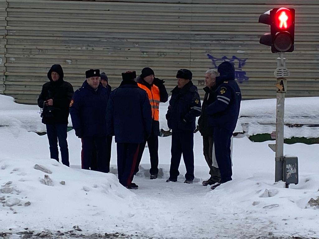 Раменские казаки приняли участие в рейдах по профилактике безопасности вблизи железной дороги