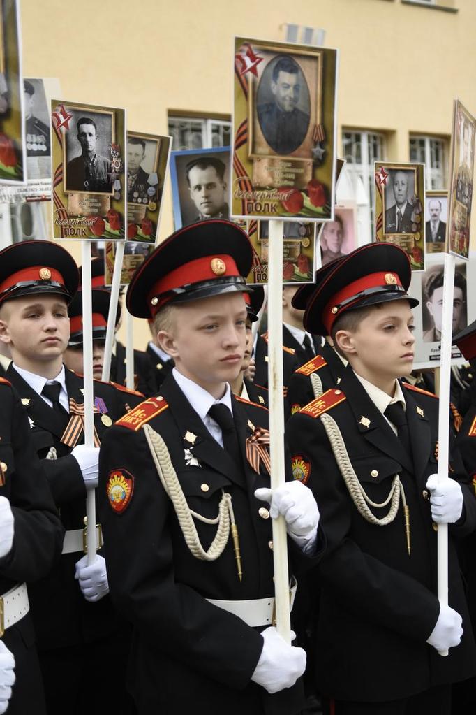 «Бессмертный полк» Московского президентского кадетского училища им. М.А. Шолоховавойск национальной гвардии Российской Федерации