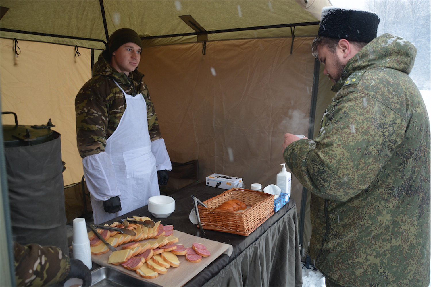 Подвиги героев - наши победы