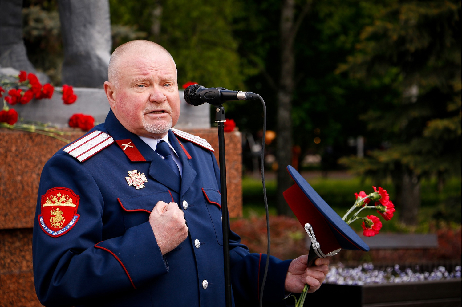 В Москве прошла акция «Цветы Победы»