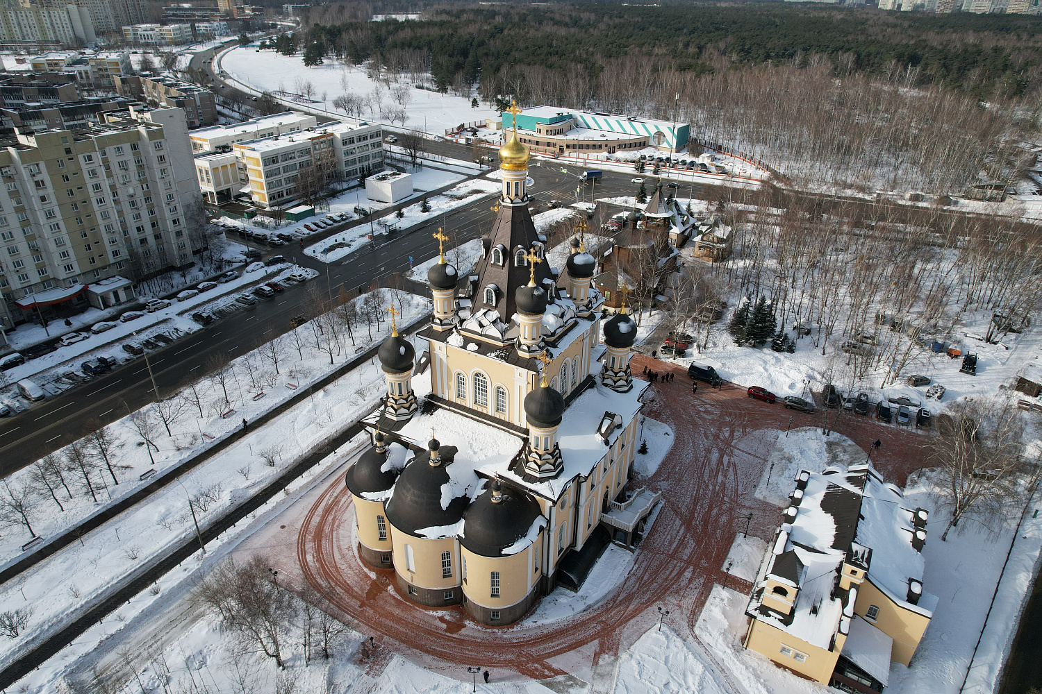 Святейший Патриарх Кирилл совершил великое освящение храма Сретения Господня в Жулебине г. Москвы