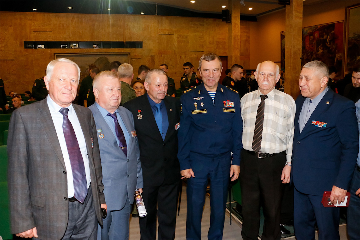 Он незримо живет в памяти однополчан