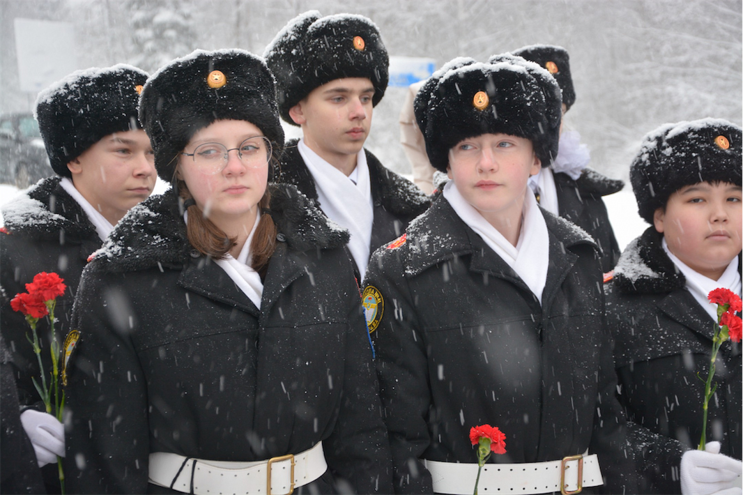 Подвиги героев - наши победы