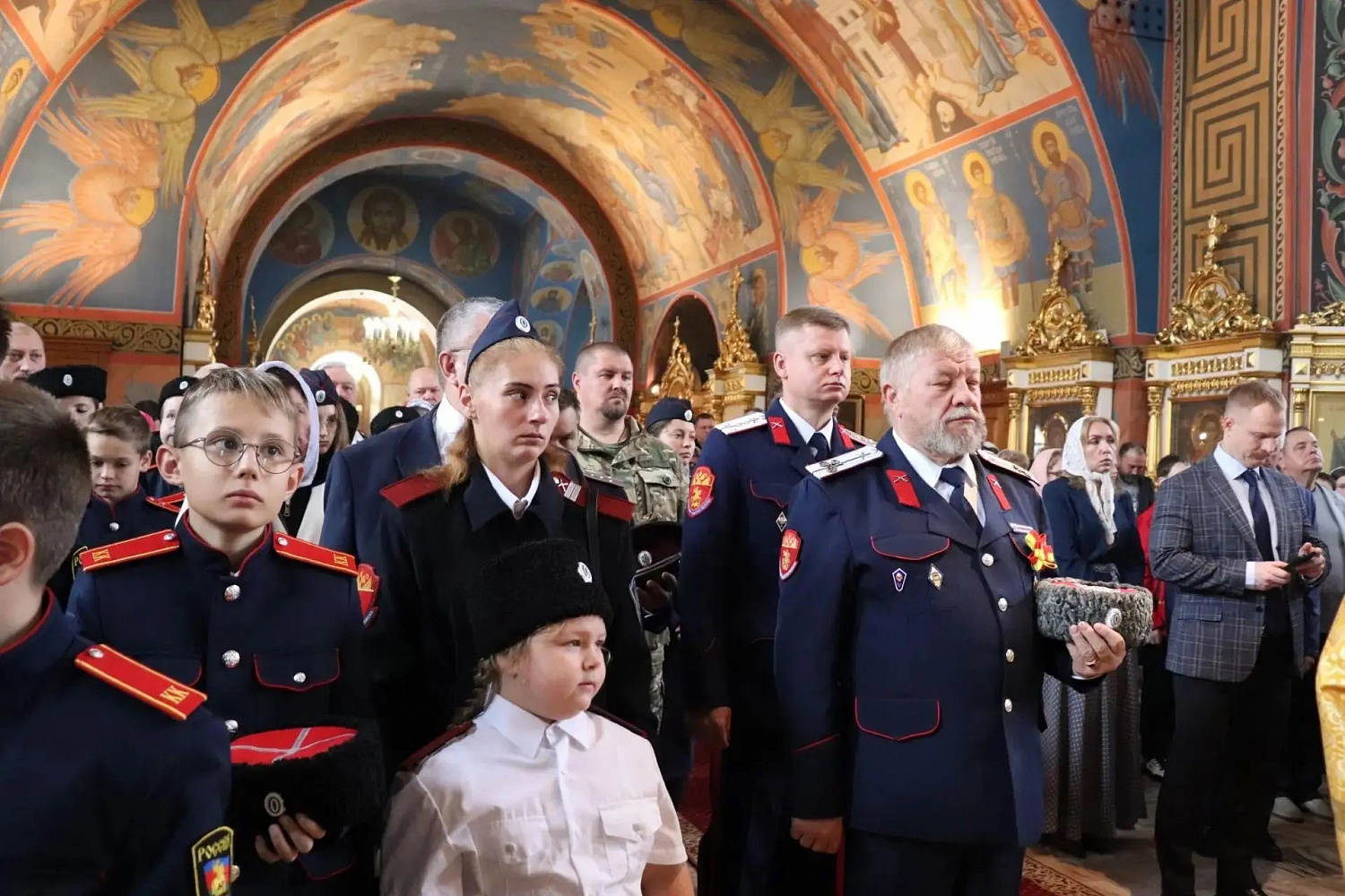 Казаки Богородского округа приняли участие в Крестном ходе