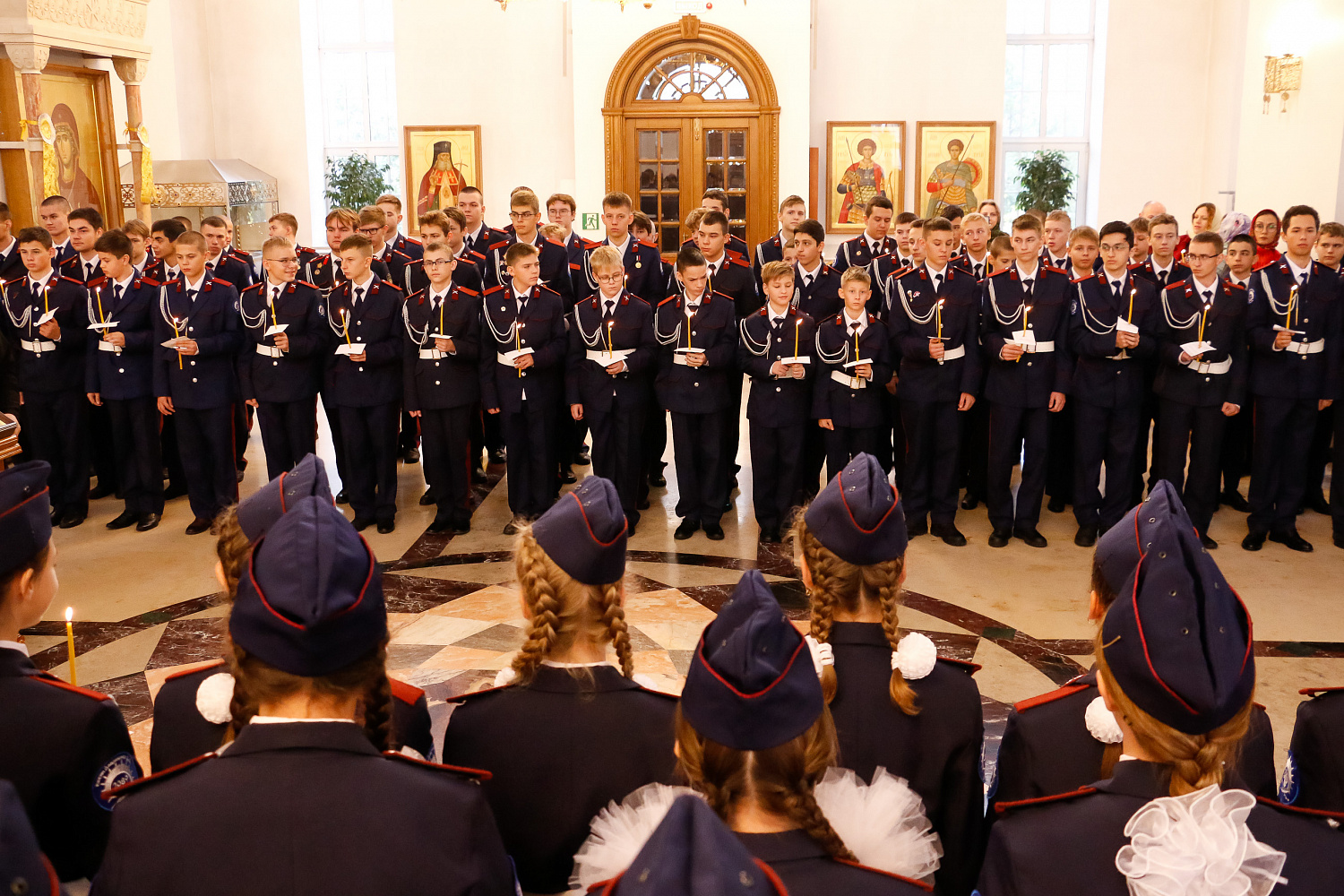 В храме Сретения Господня состоялось посвящение в казаки-кадеты