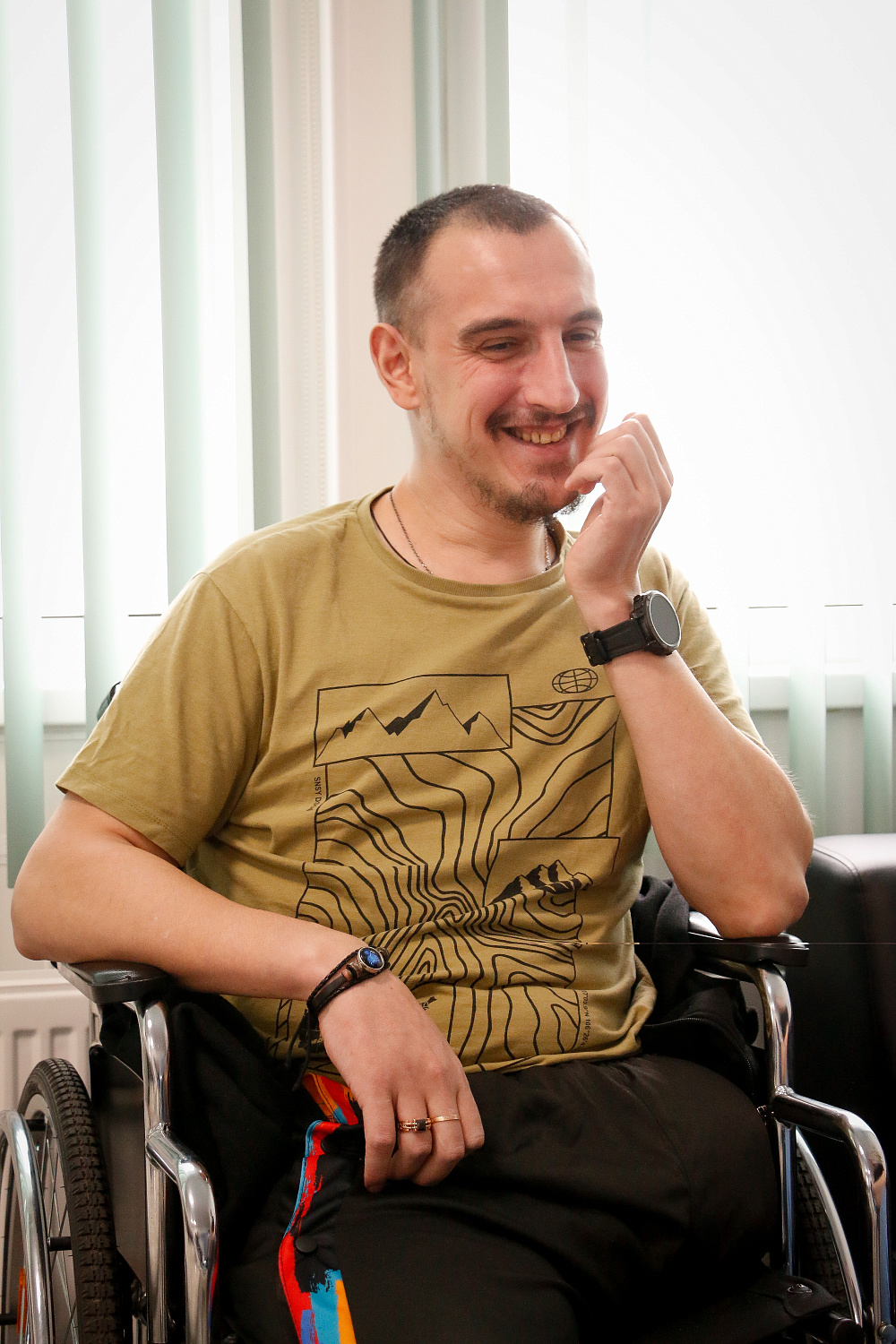 Избран «связным»