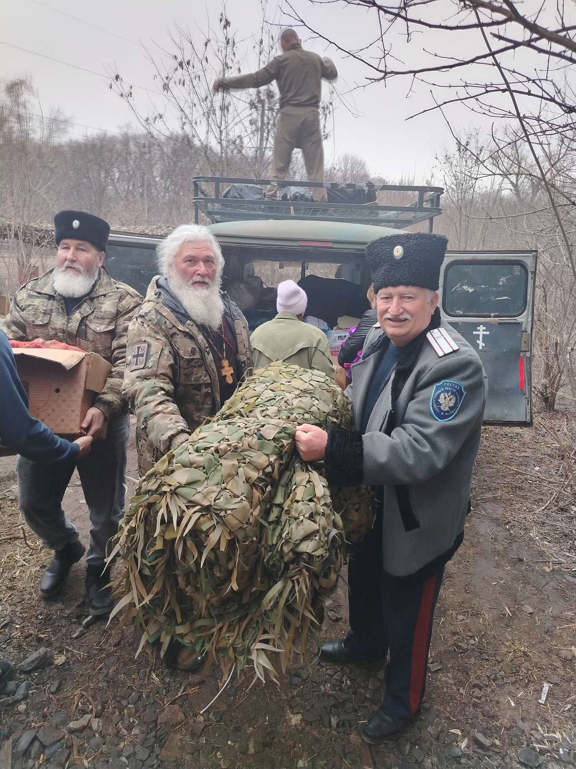 Здесь слово спаяно делом