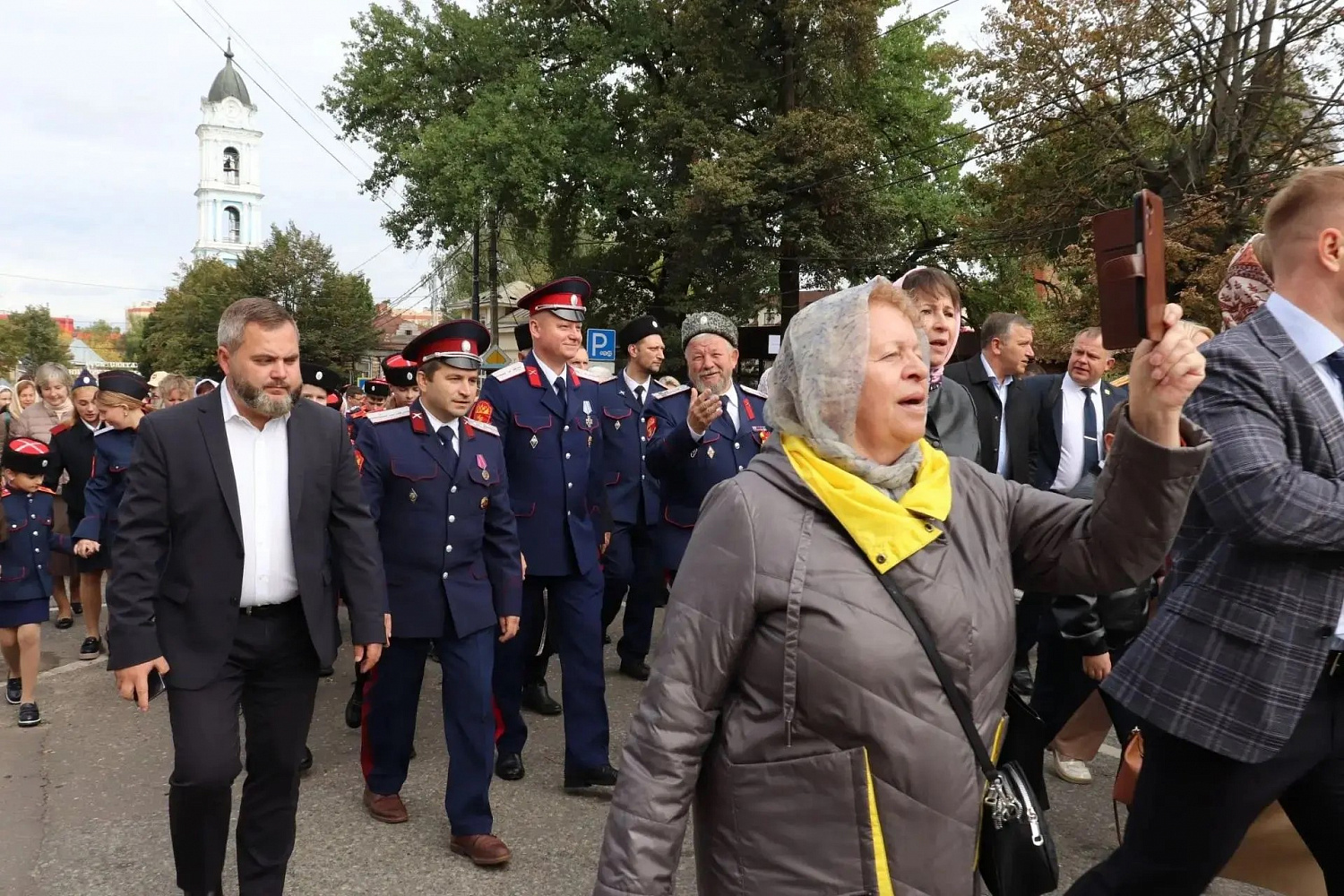 Казаки Богородского округа приняли участие в Крестном ходе