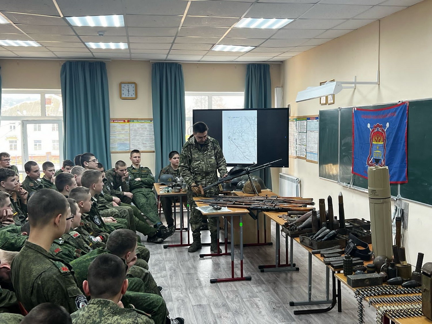 Посвящено Году защитника Отечества